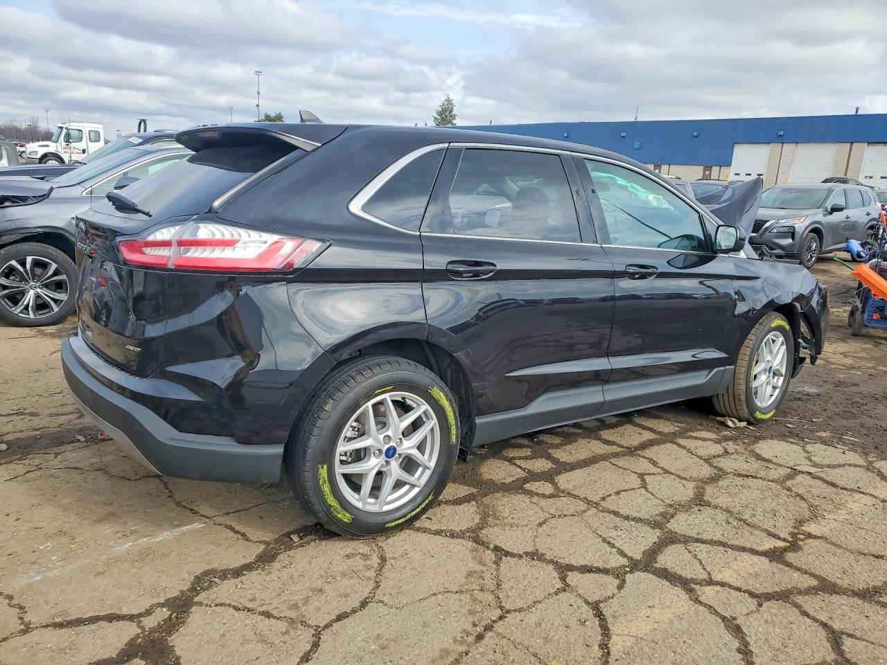 2022 Ford Edge Sel - Фото 3