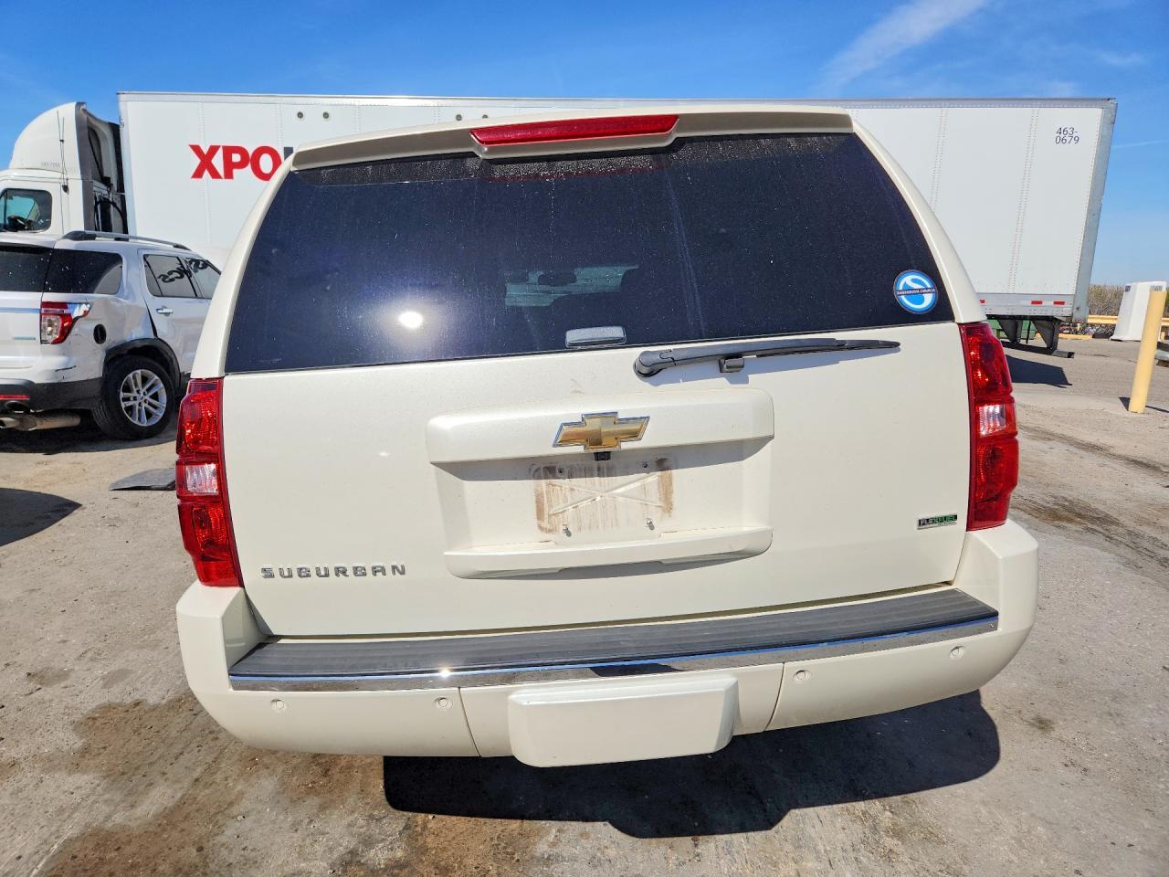 2011 Chevrolet Suburban K1500 Ltz - Фото 6