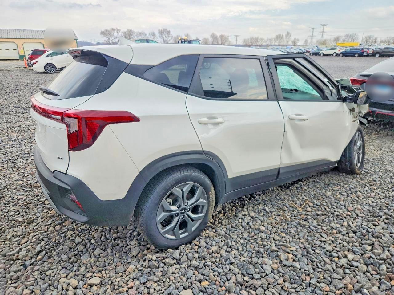 2026 Kia Seltos Lx - Image 3