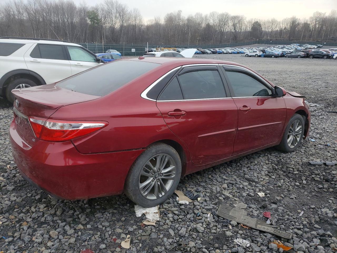 2017 Toyota Camry Se - Image 3