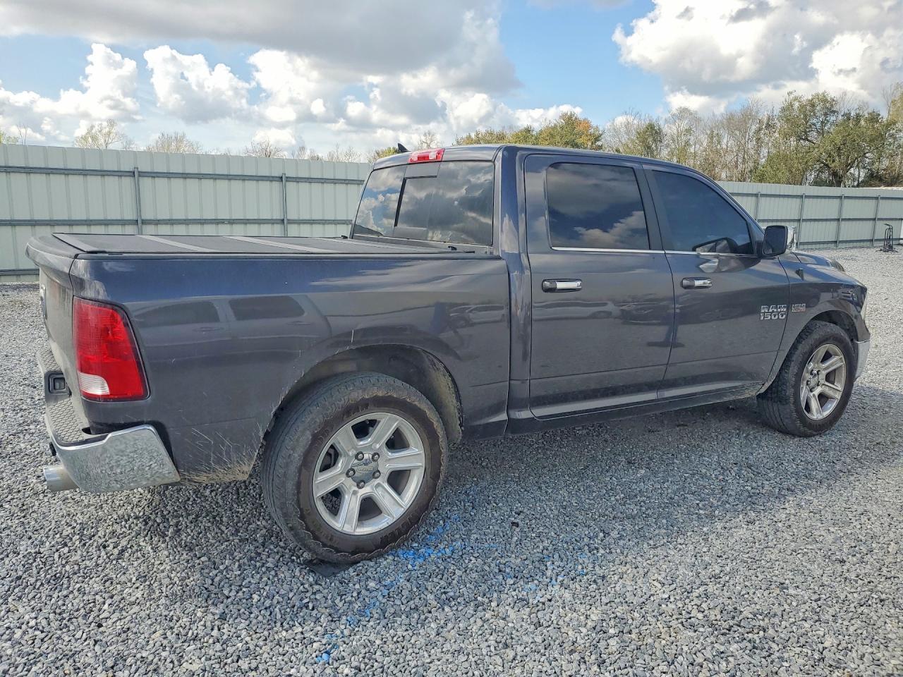 2017 Ram 1500 Slt - Фото 3