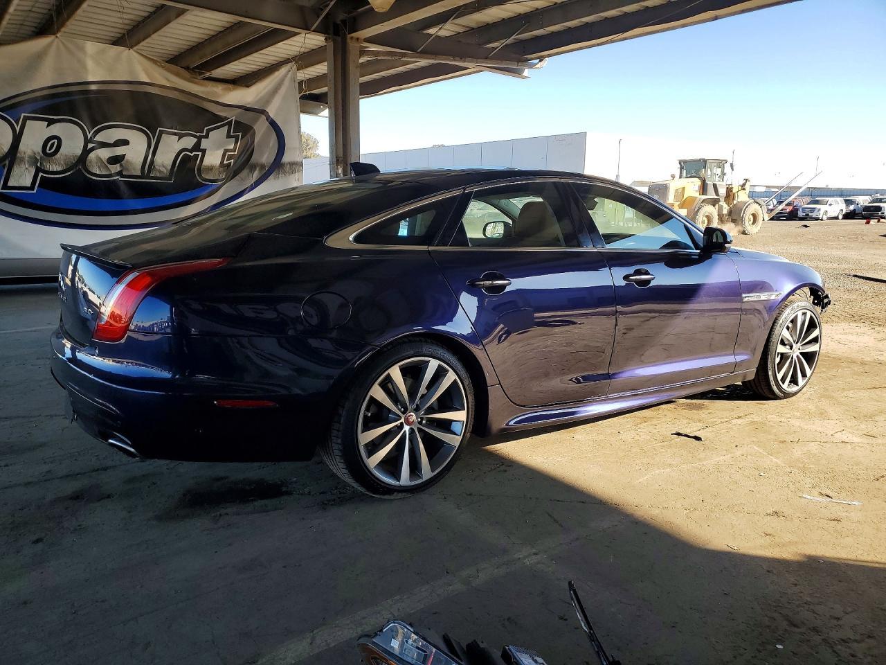 2018 Jaguar Xj R - Sport - Фото 3