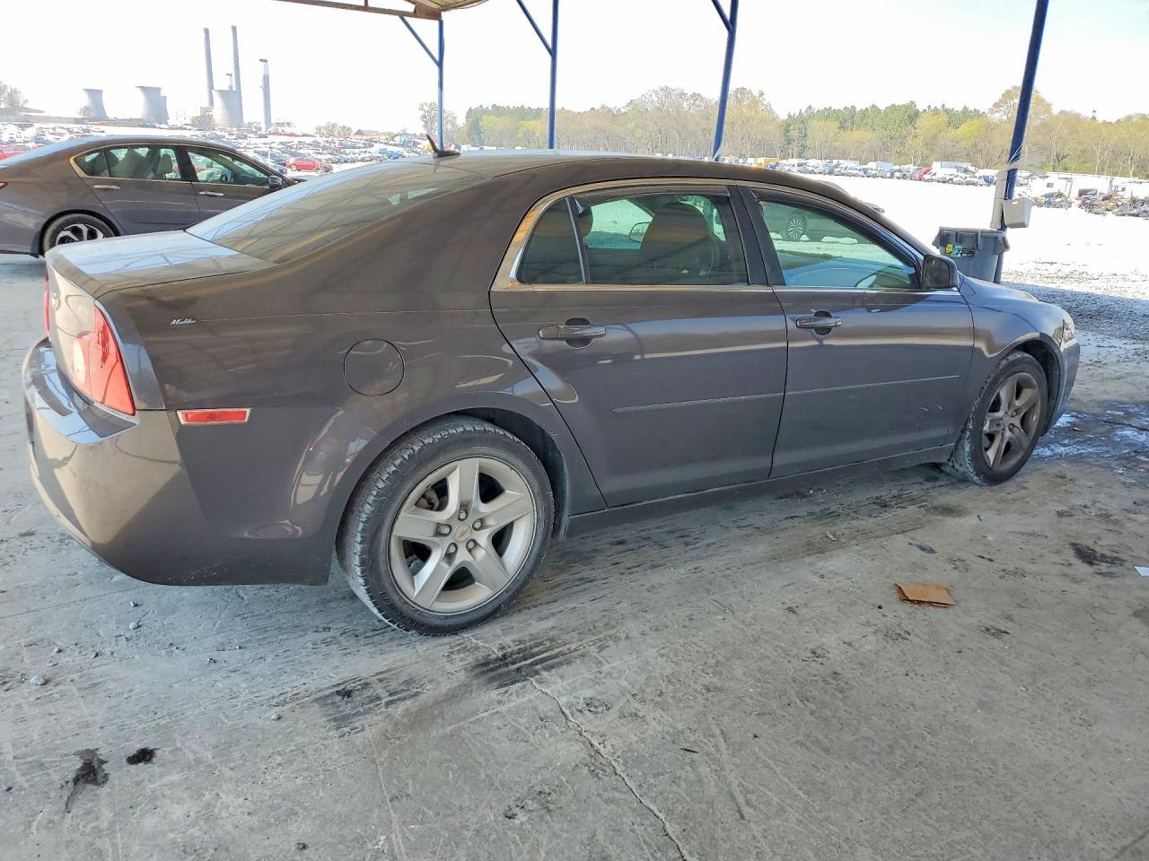 2011 Chevrolet Malibu Ls - Фото 3