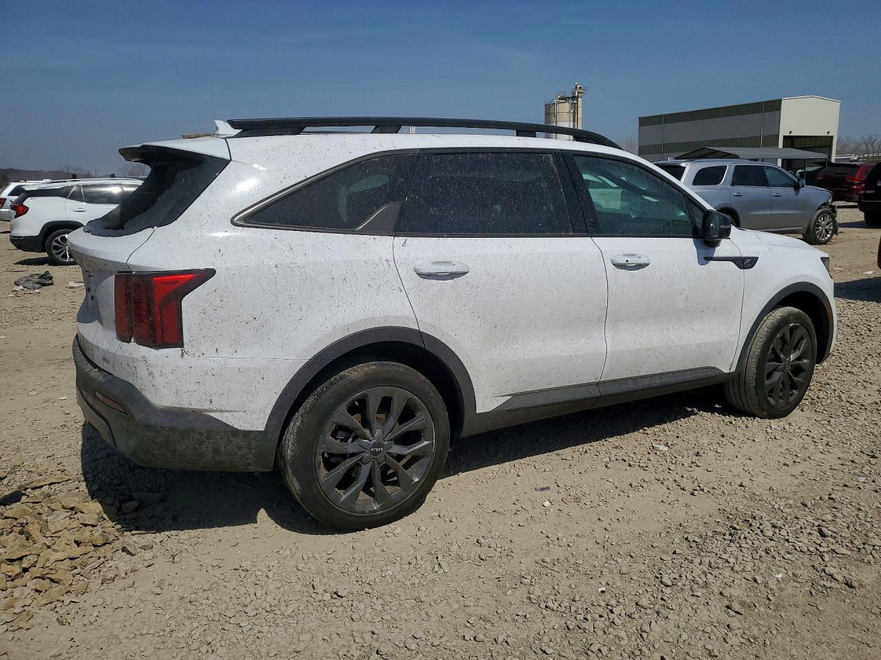 2023 Kia Sorento X-Line Ex - Фото 3