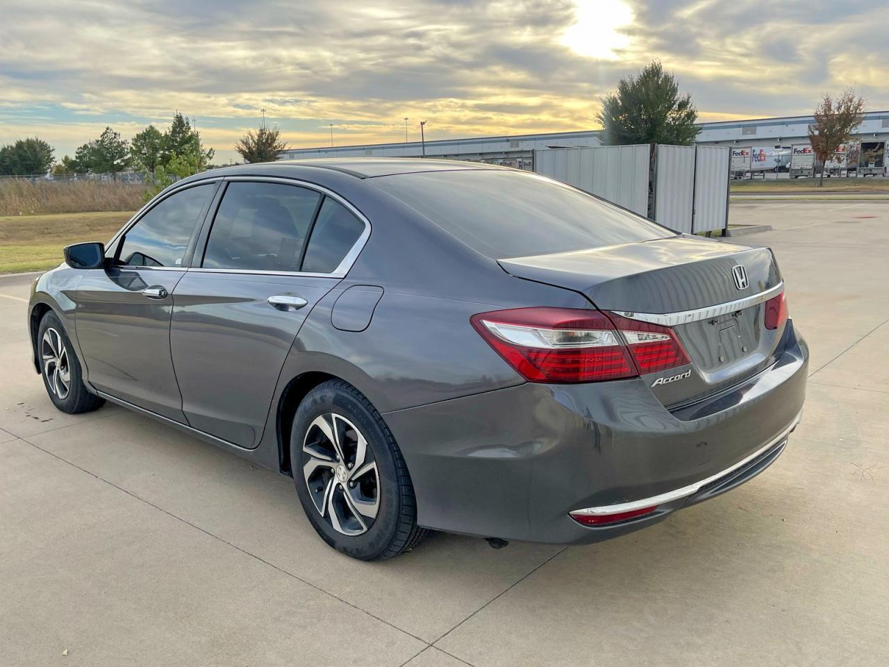 2017 Honda Accord Lx - Фото 3