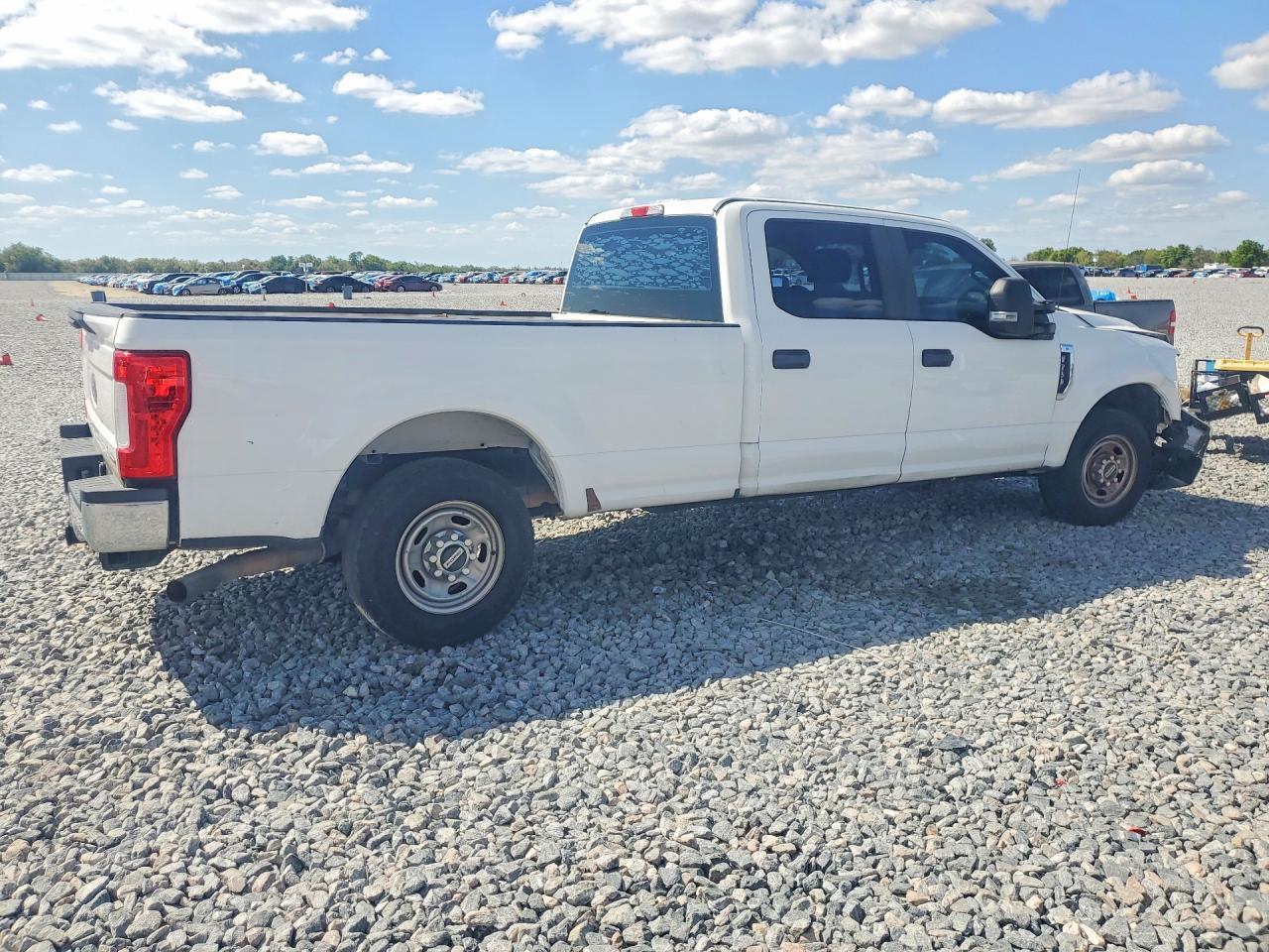 2017 Ford F250 Super Duty - Фото 3