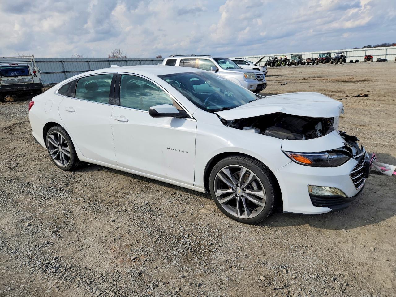 2022 Chevrolet Malibu Lt - Image 4