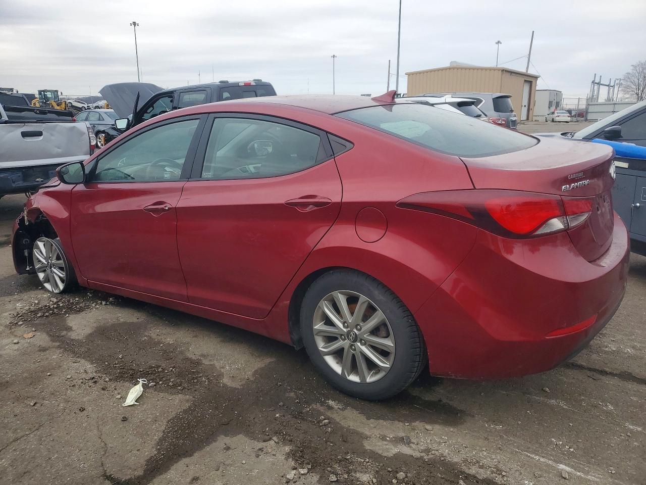2014 Hyundai Elantra Se - Фото 2