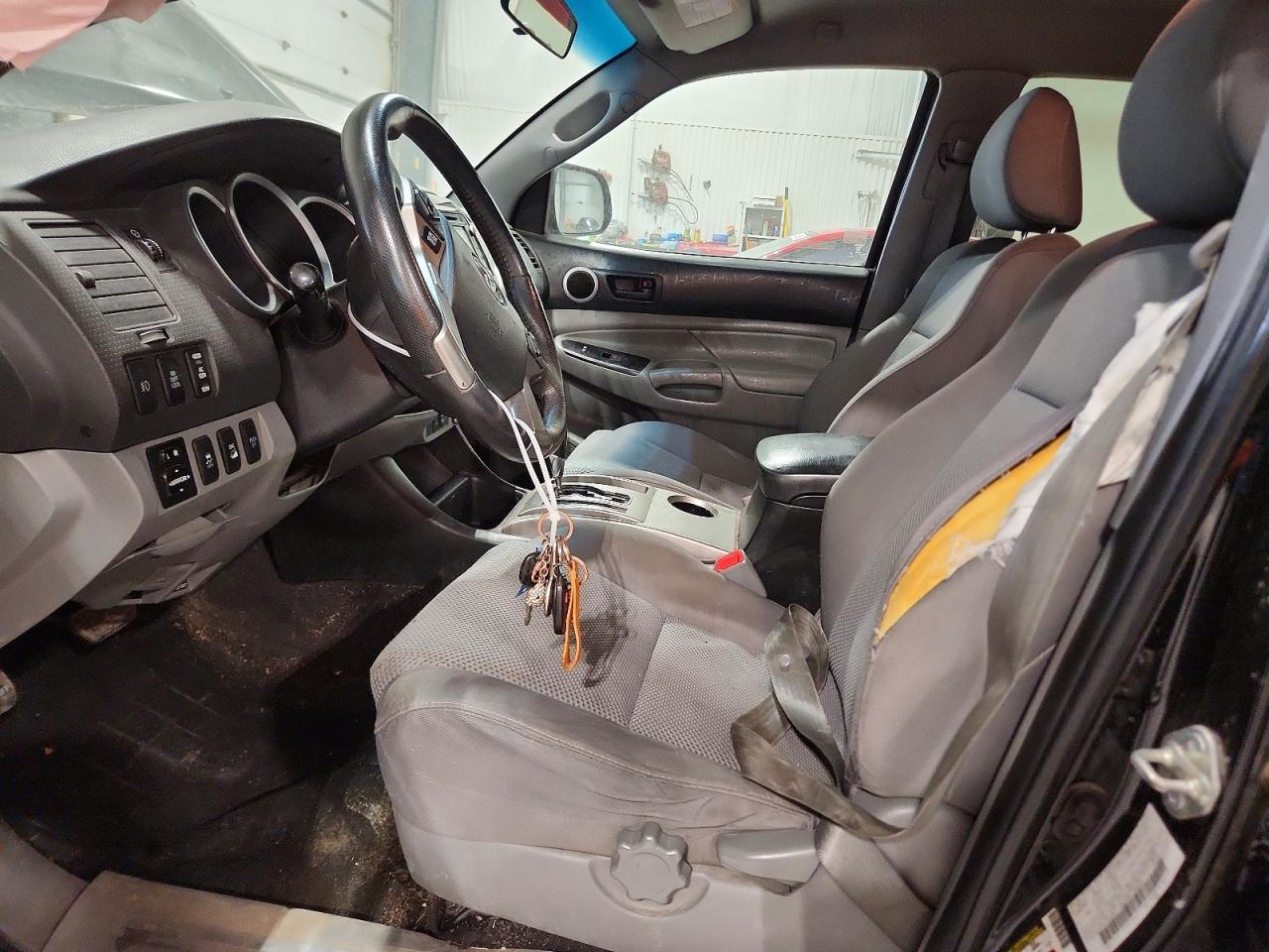 2015 Toyota Tacoma V6 - Фото 7