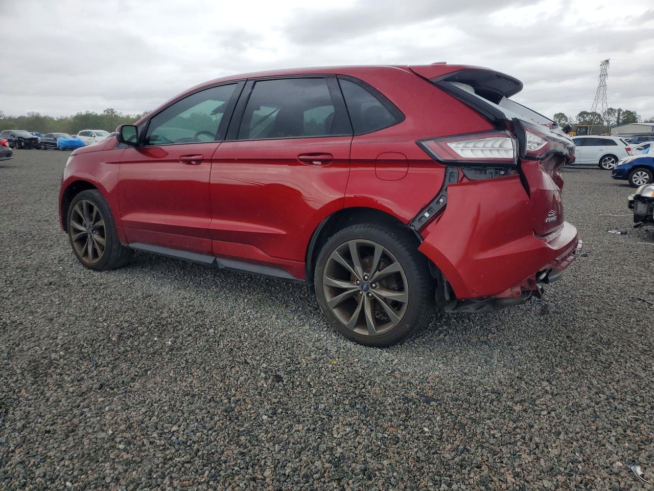 2018 Ford Edge Sport - Image 2
