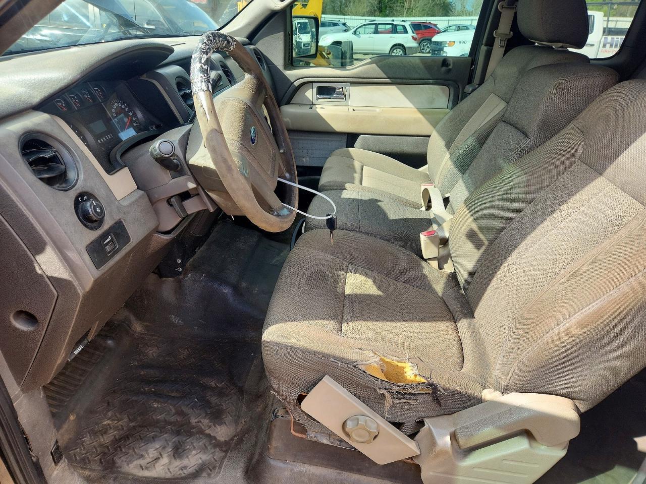 2010 Ford F150 Super Cab - Фото 7