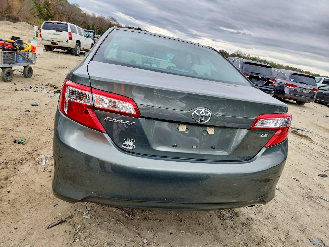 2013 Toyota Camry Le - Фото 6