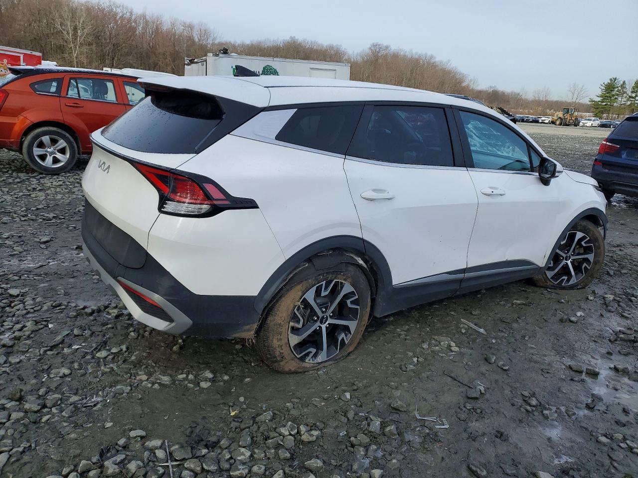 2023 Kia Sportage Ex - Image 3