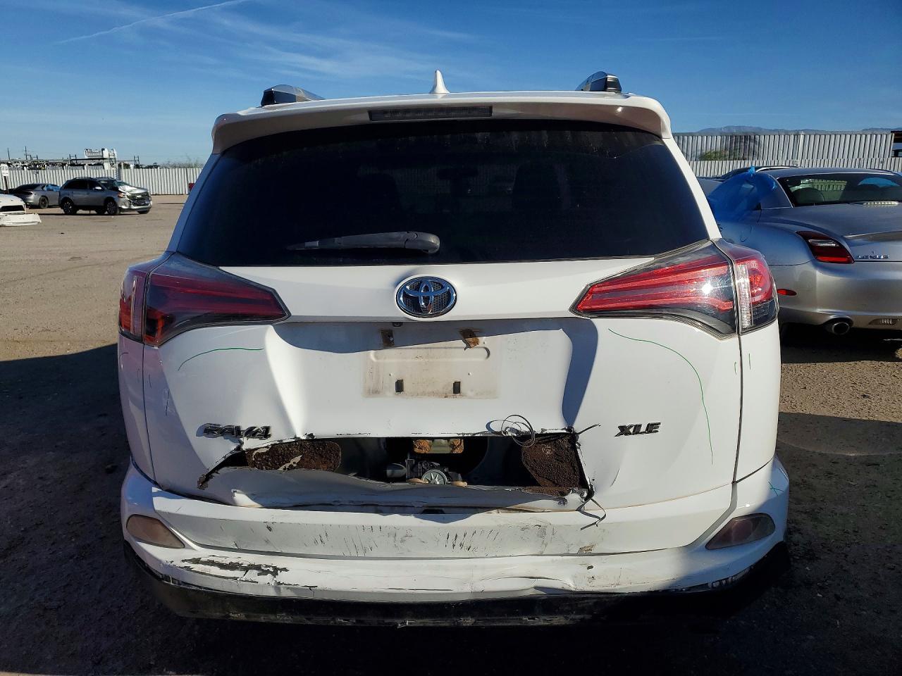2016 Toyota Rav4 Xle - Фото 6