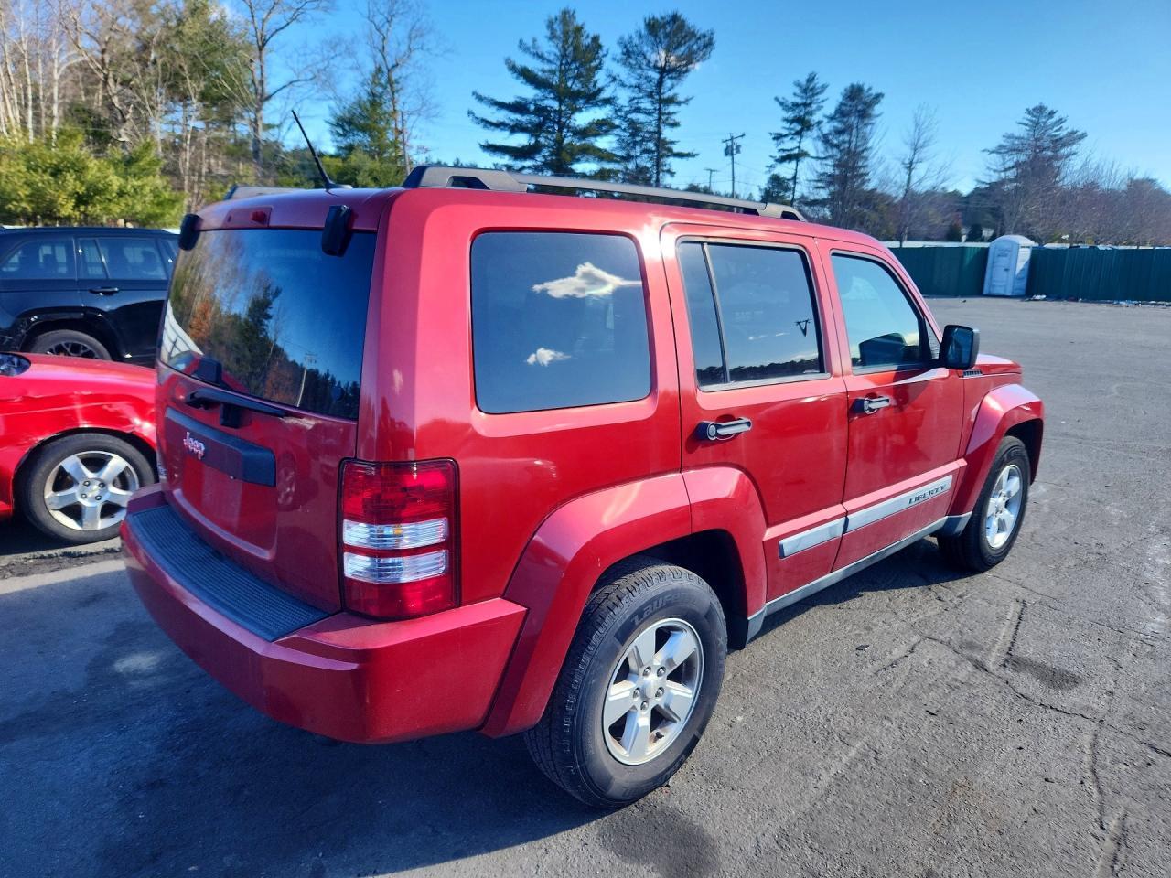 2010 Jeep Liberty Sport - Фото 3