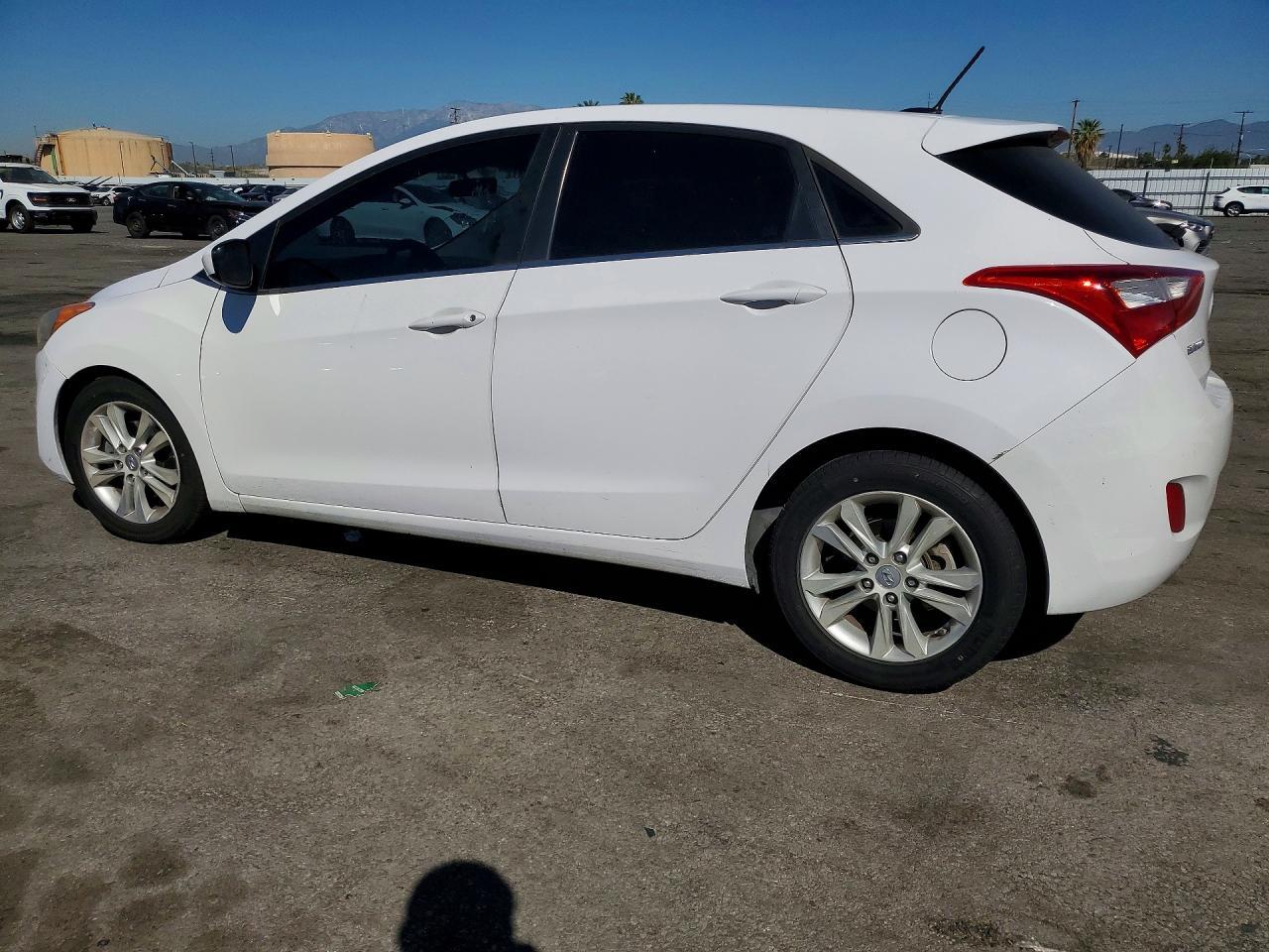 2015 Hyundai Elantra Gt Base - Фото 2