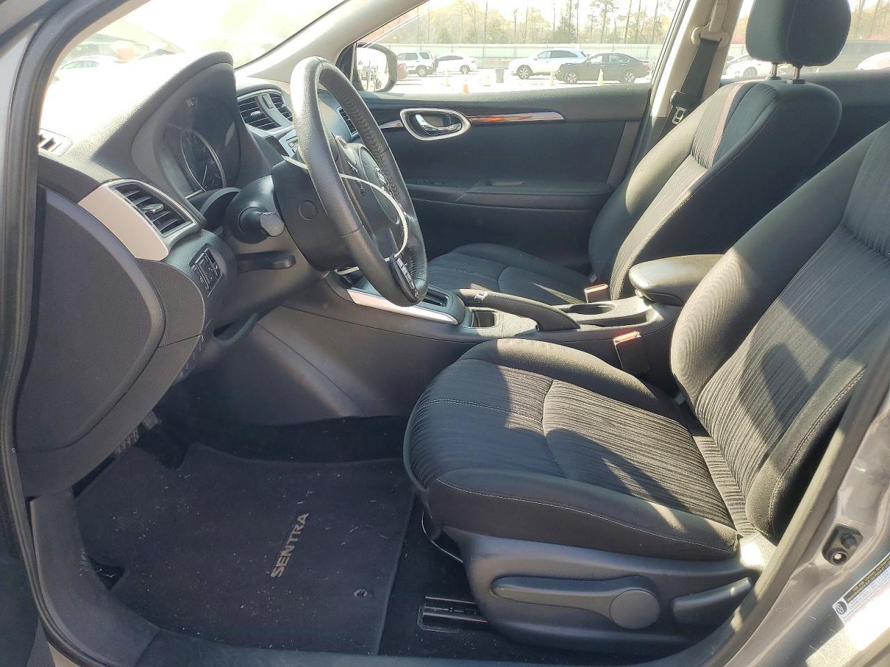 2017 Nissan Sentra - Фото 7