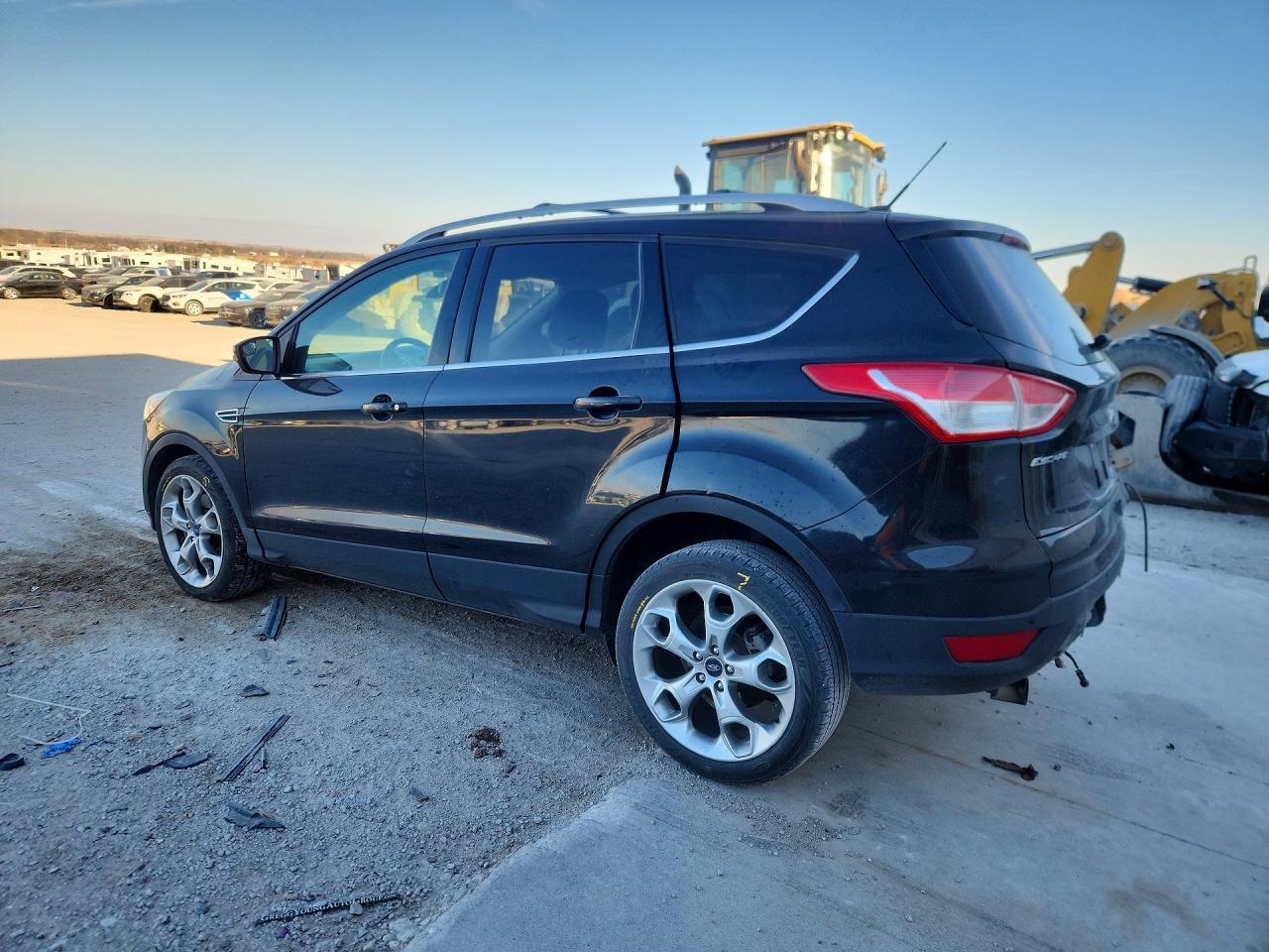 2013 Ford Escape Titanium - Фото 2