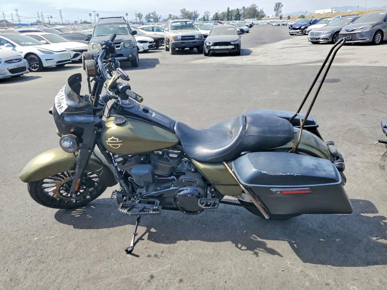 2017 Harley-Davidson Flhrxs - Фото 3