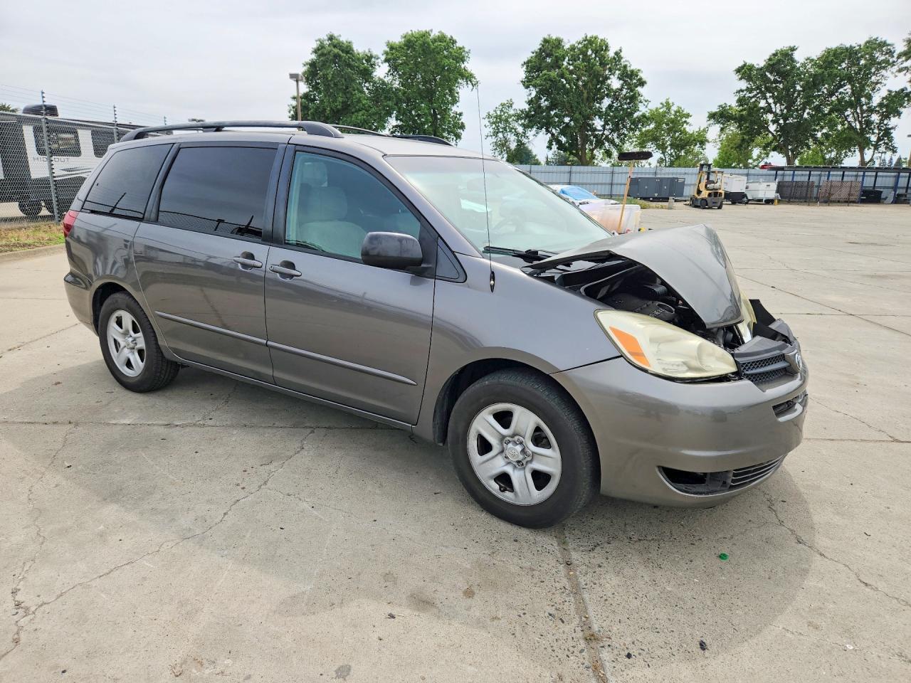 2005 Toyota Sienna Le 7 Passenger - Фото 4