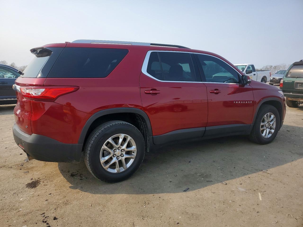 2018 Chevrolet Traverse Lt - Фото 3