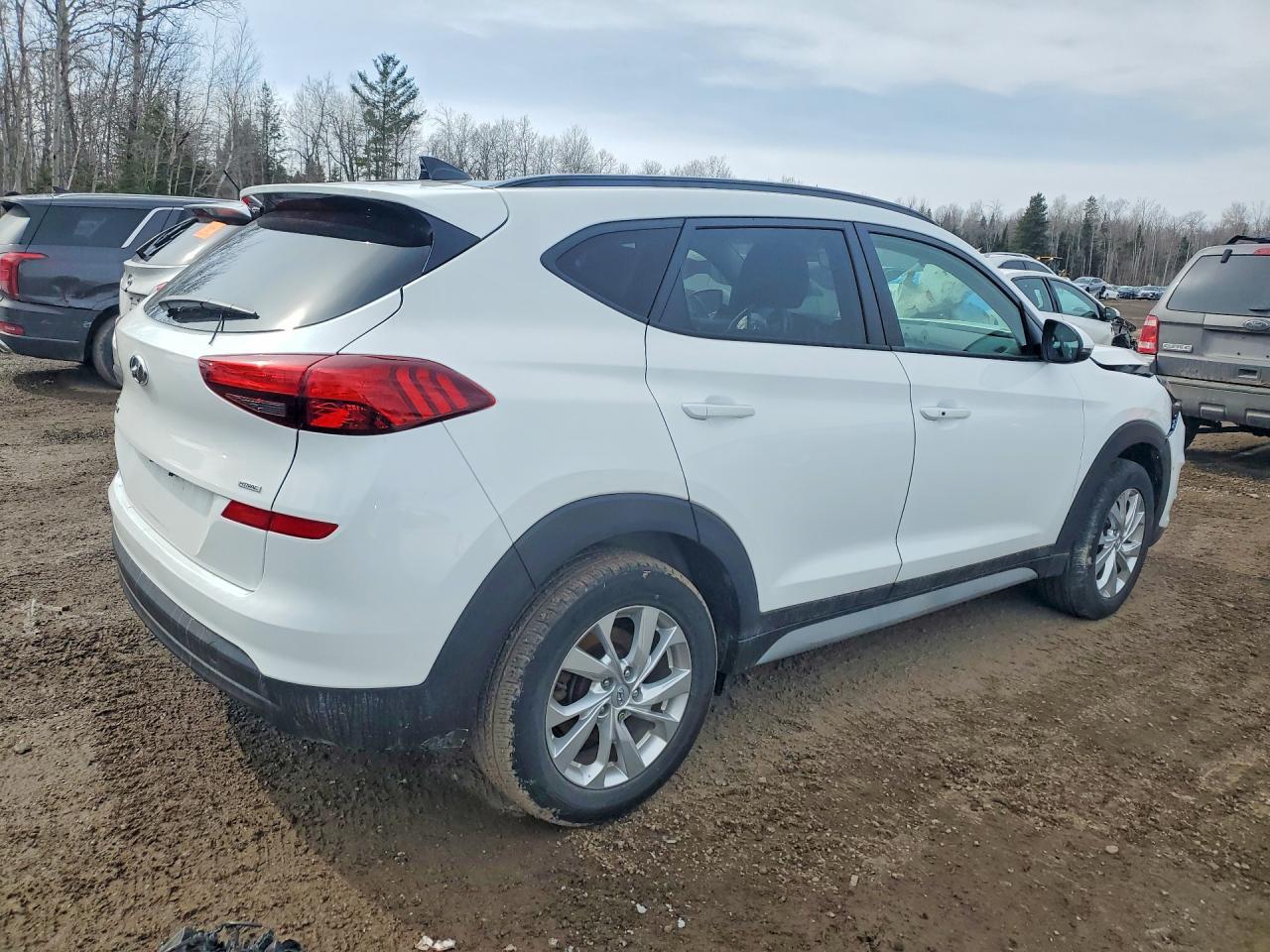 2021 Hyundai Tucson Value - Image 3