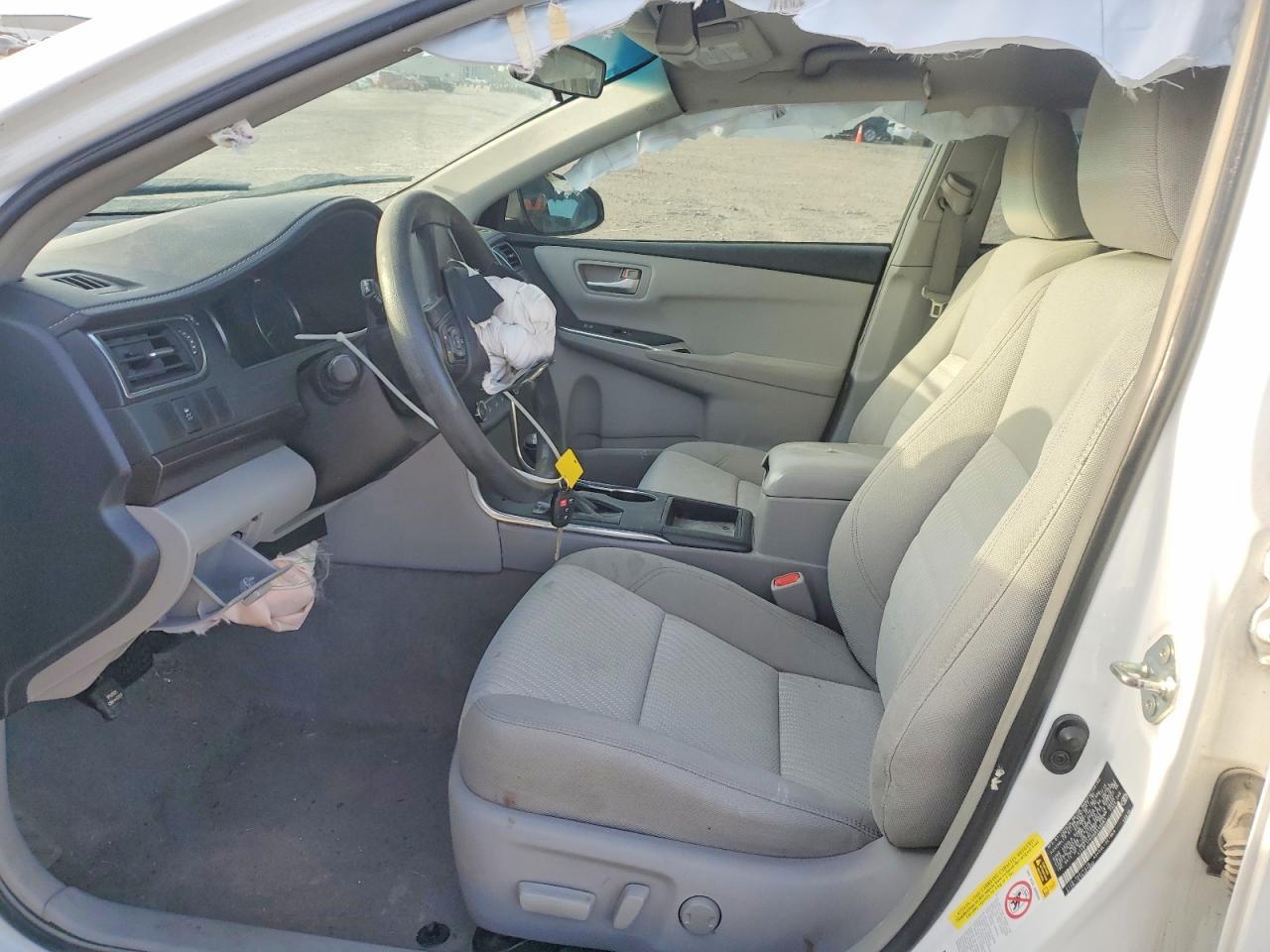 2016 Toyota Camry Le - Image 7