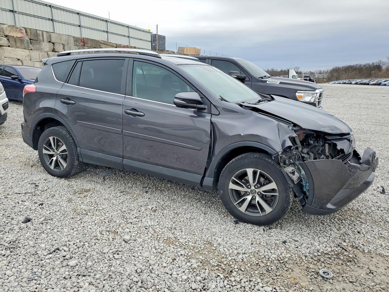 2016 Toyota Rav4 Xle - Фото 4