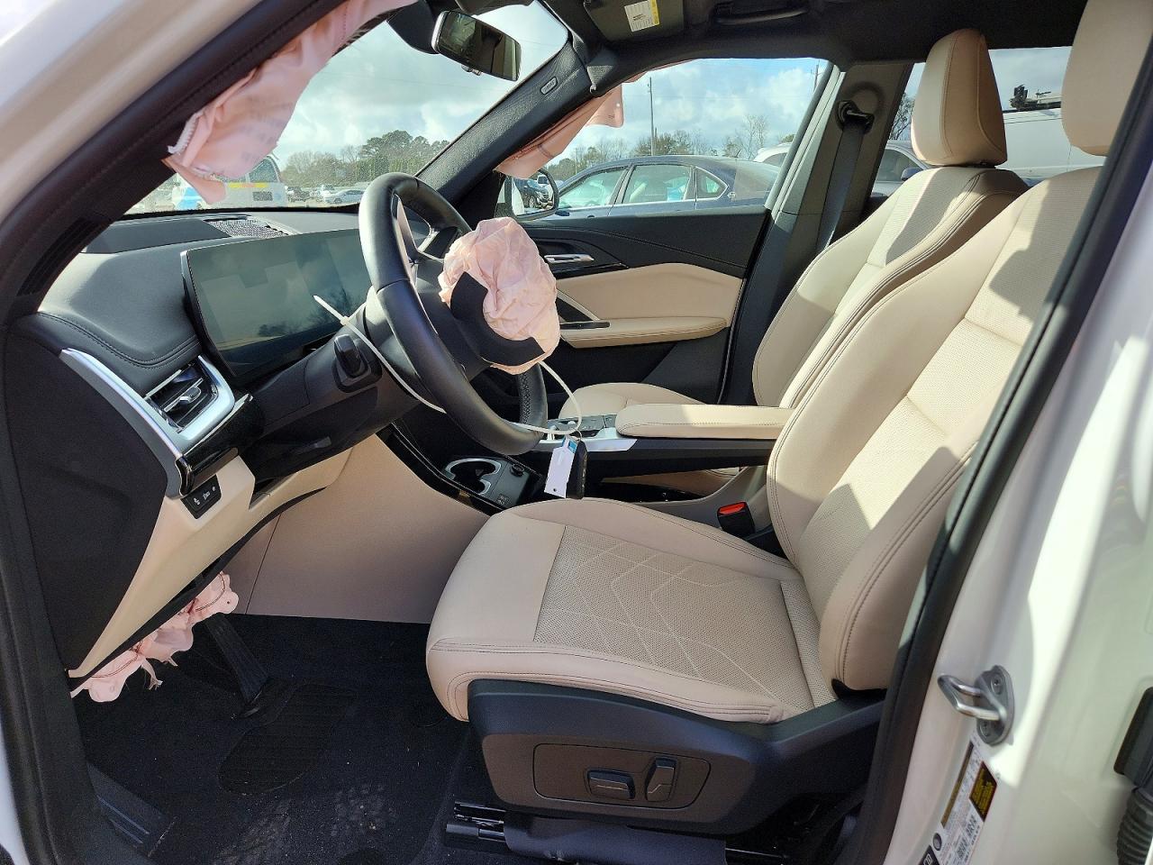 2025 BMW X1 xDrive28I - Фото 7