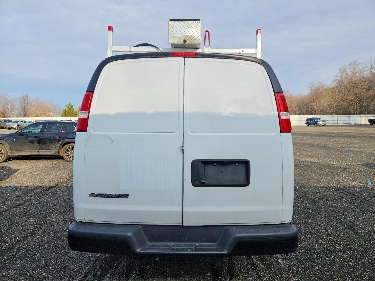 2025 Chevrolet Express G3500 Utility / Service Van - Image 6