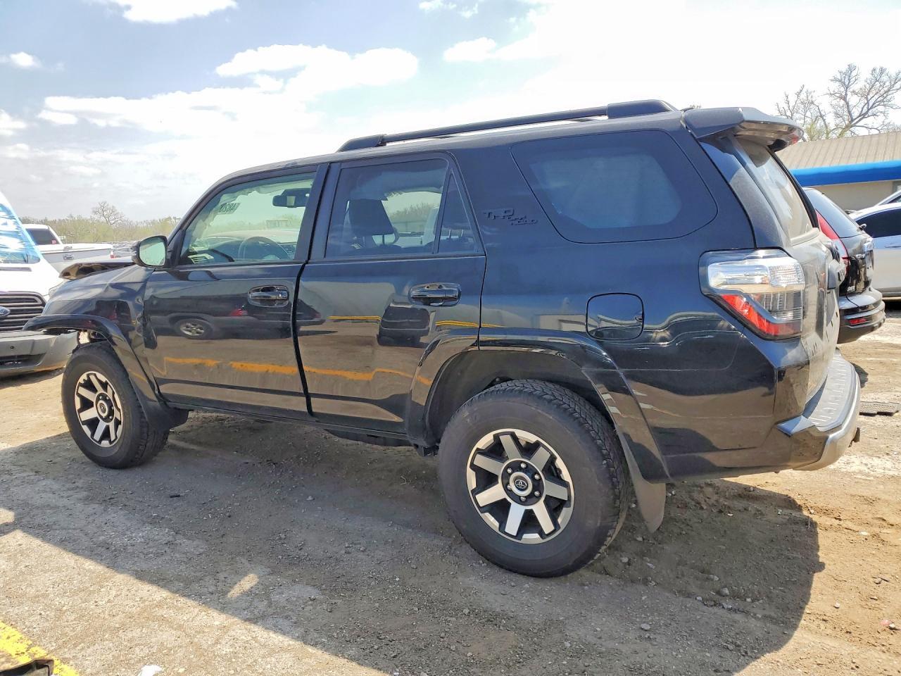 2023 Toyota 4Runner Trd Off-Road Premium - Фото 2