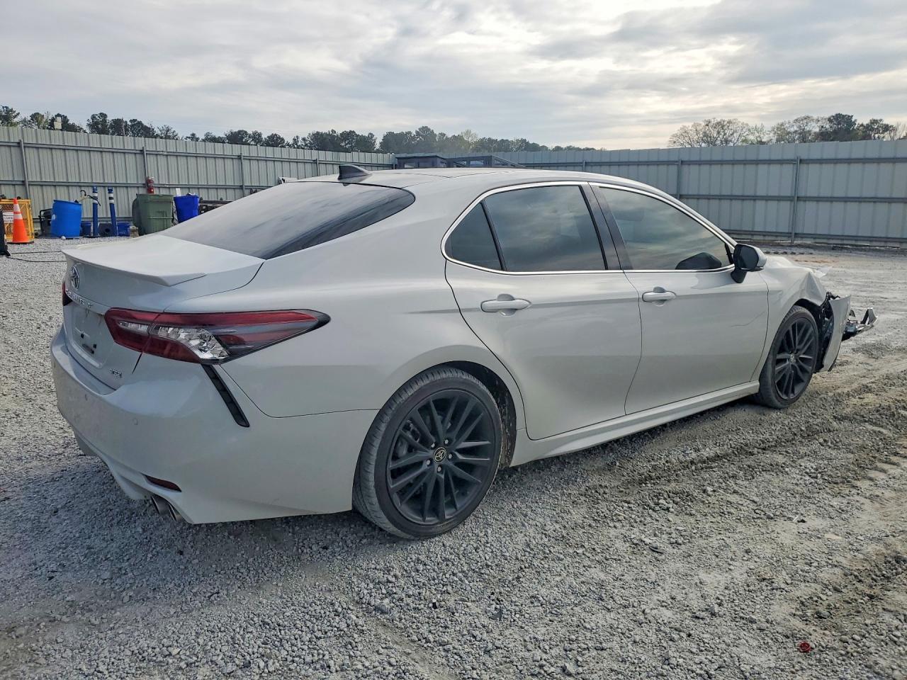 2023 Toyota Camry Xse - Фото 3
