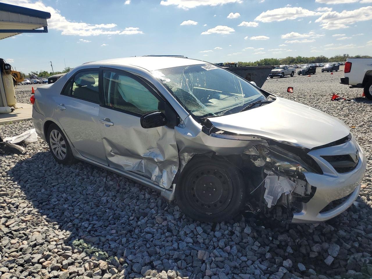 2012 Toyota Corolla Le - Фото 4