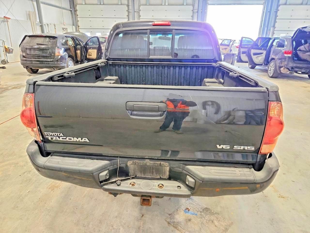 2008 Toyota Tacoma V6 - Image 6