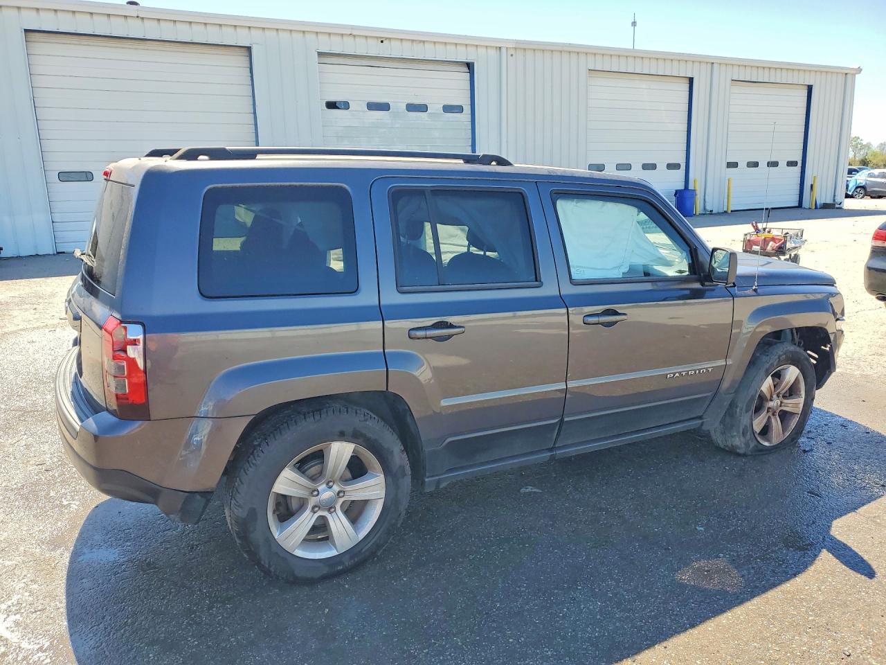 2015 Jeep Patriot Sport - Фото 3