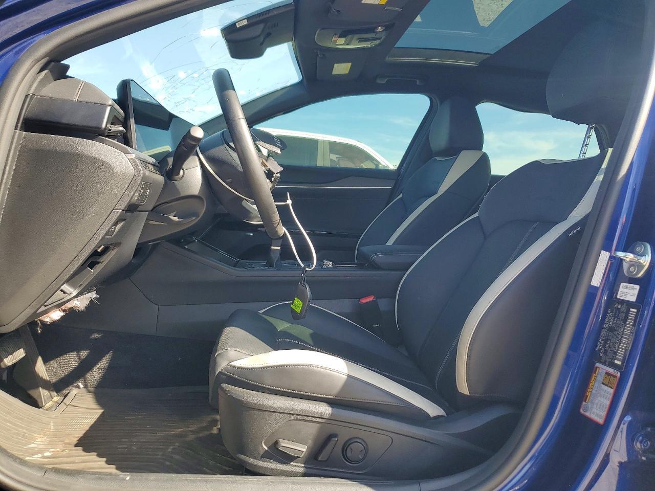 2025 Kia K5 Gt-Line - Image 7