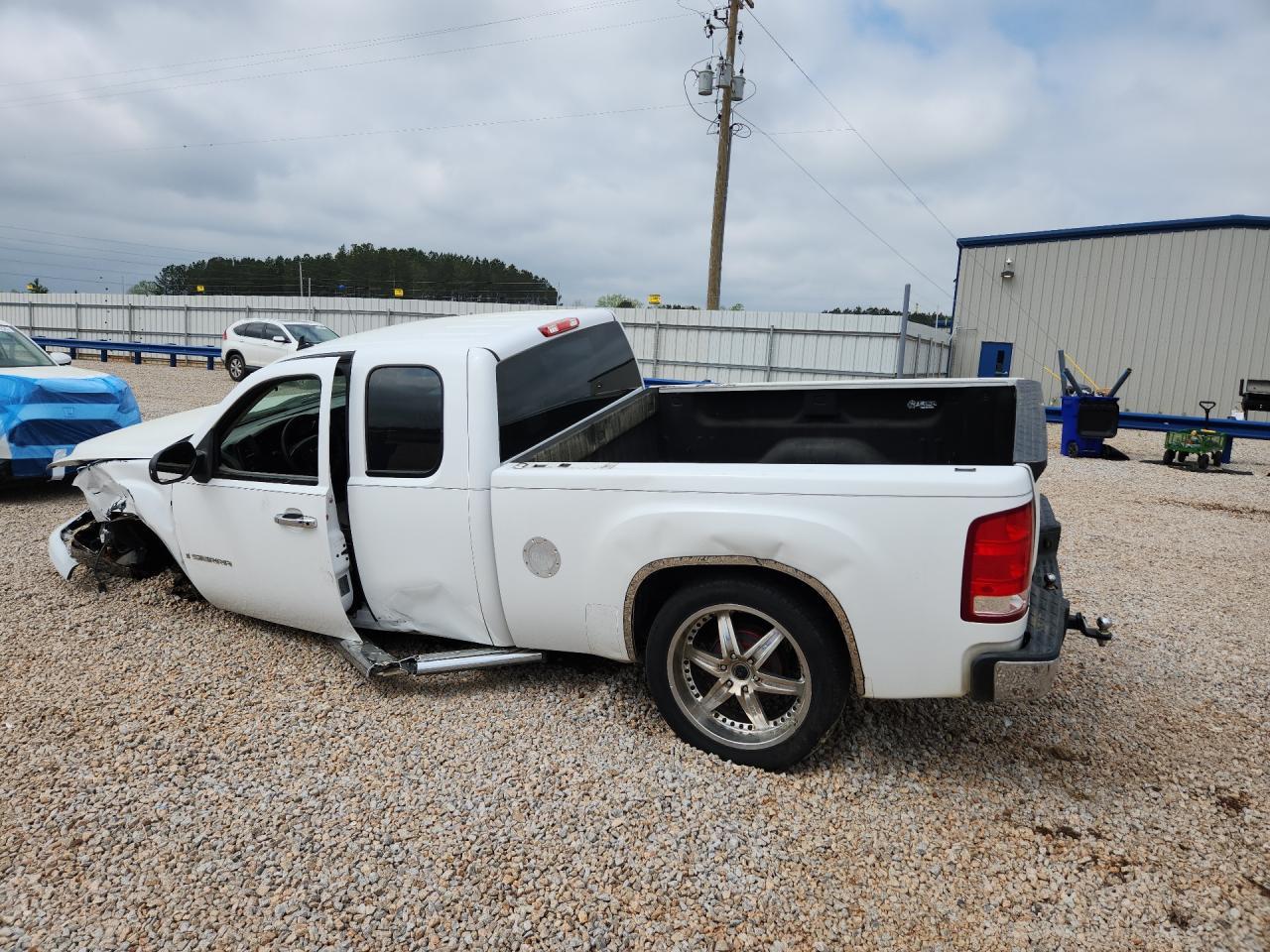 2007 GMC New Sierra C1500 - Фото 2