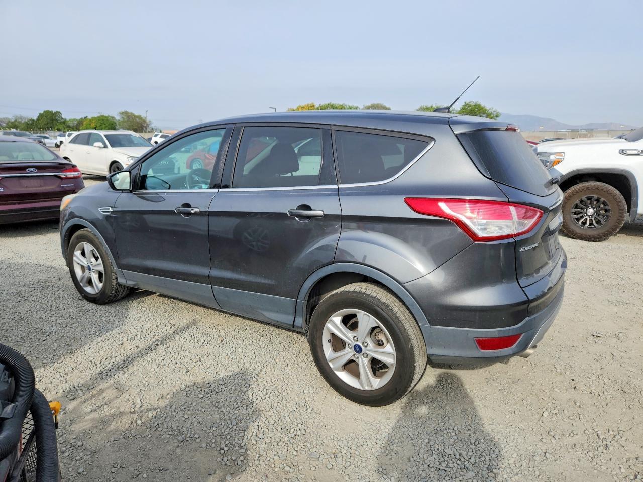 2016 Ford Escape Se - Фото 2