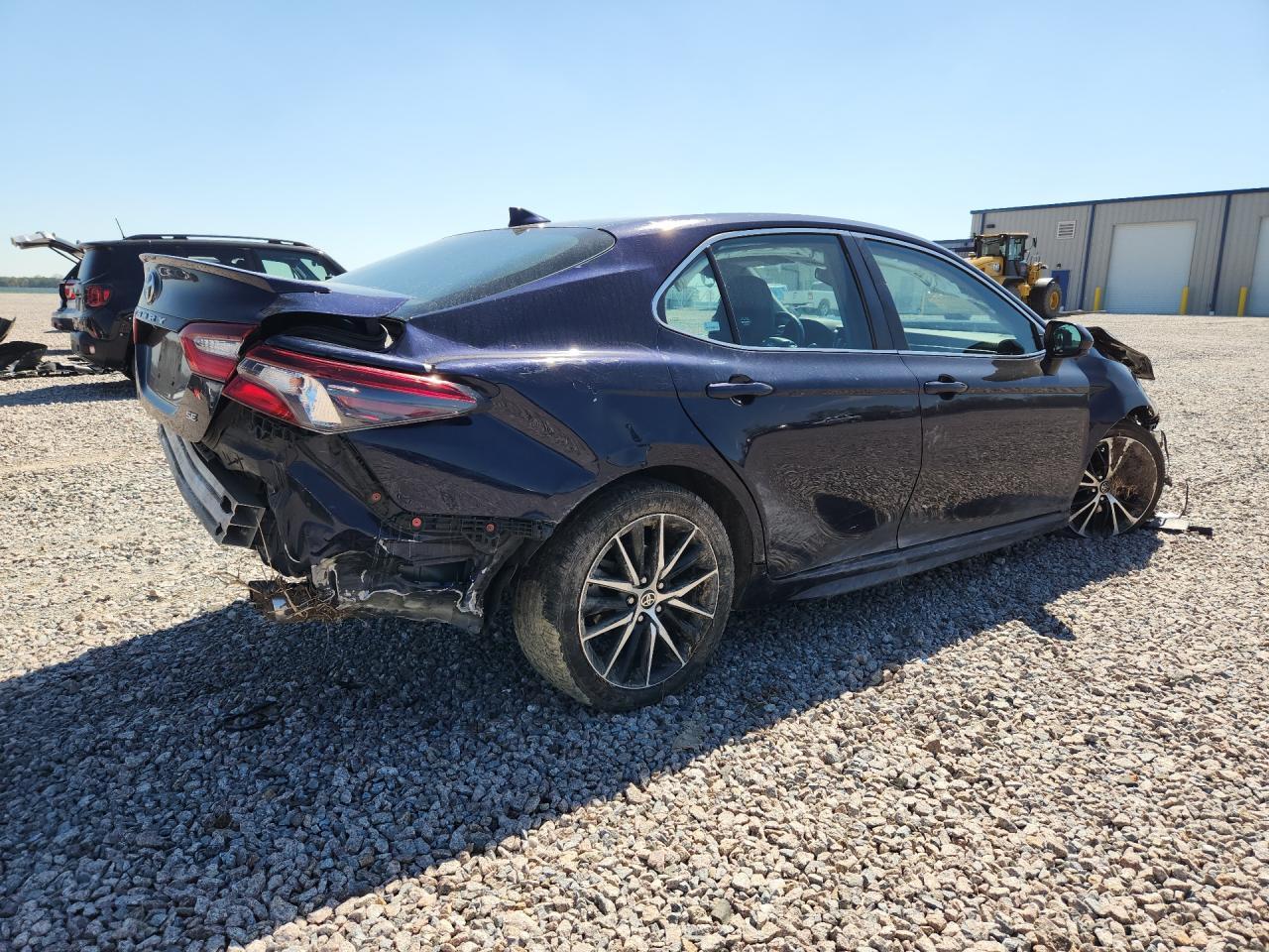 2021 Toyota Camry Se - Image 3