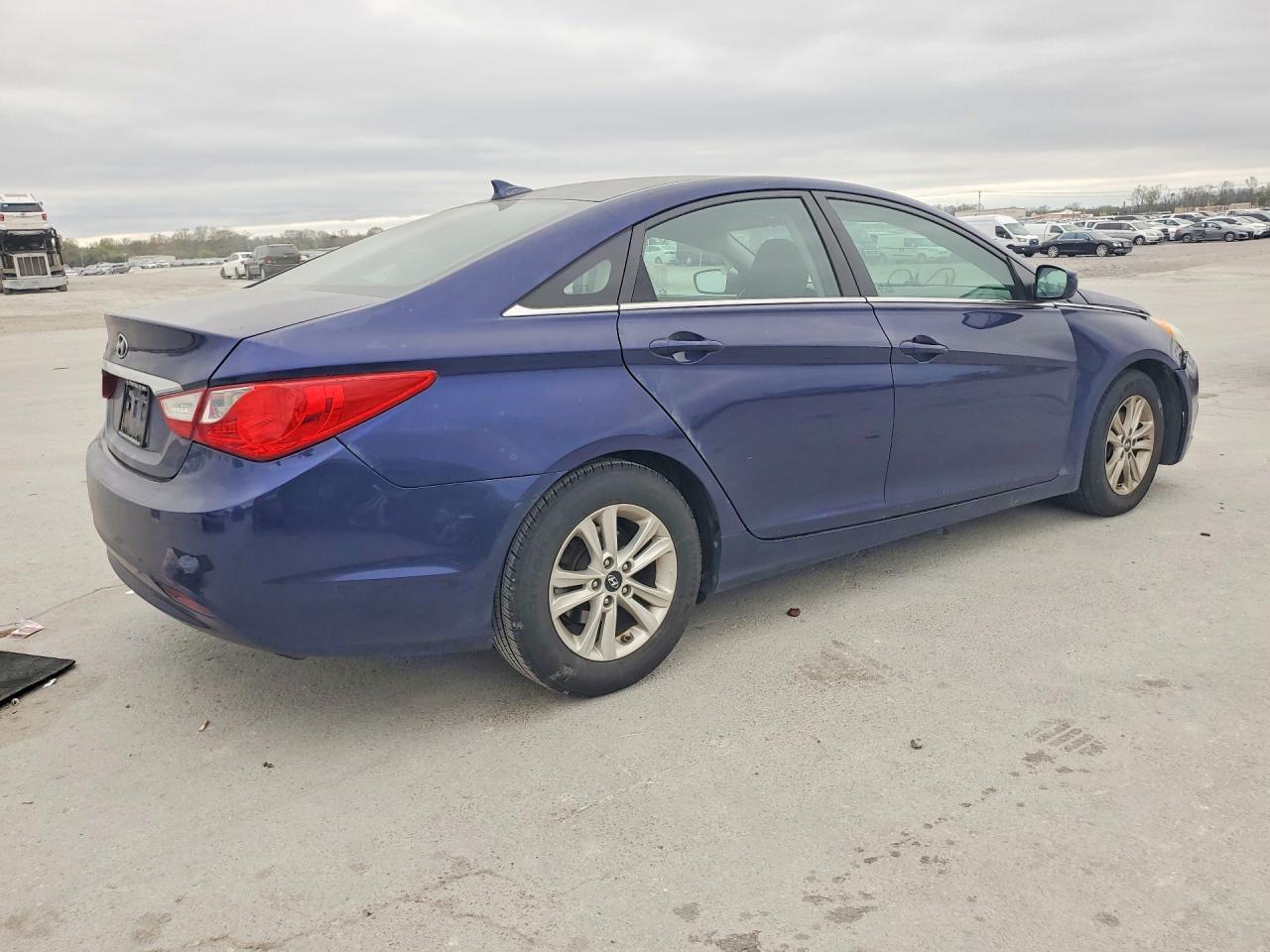 2013 Hyundai Sonata Gls - Фото 3
