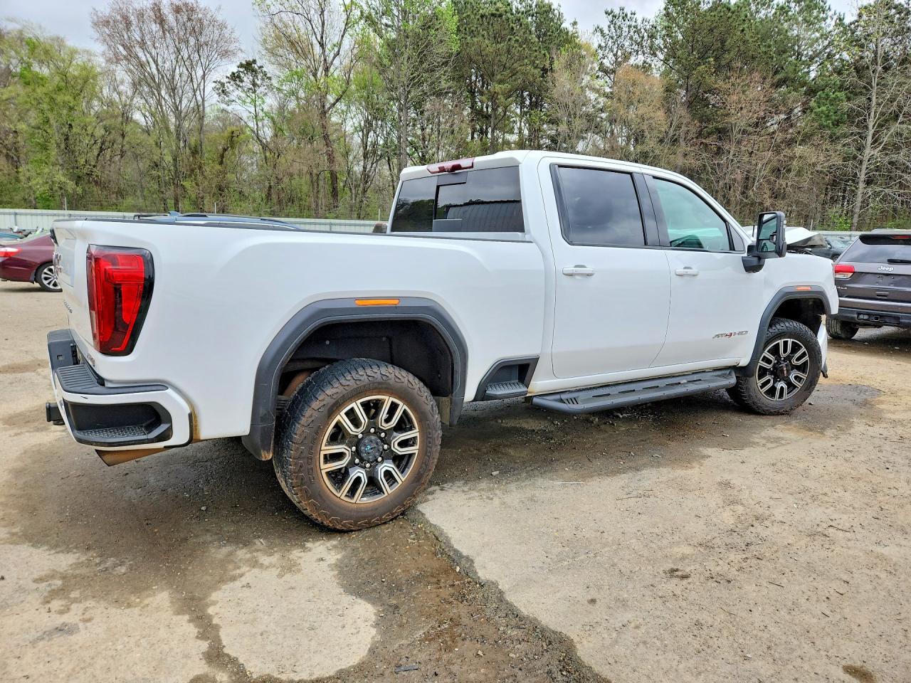 2023 GMC Sierra K2500 At4 - Фото 3