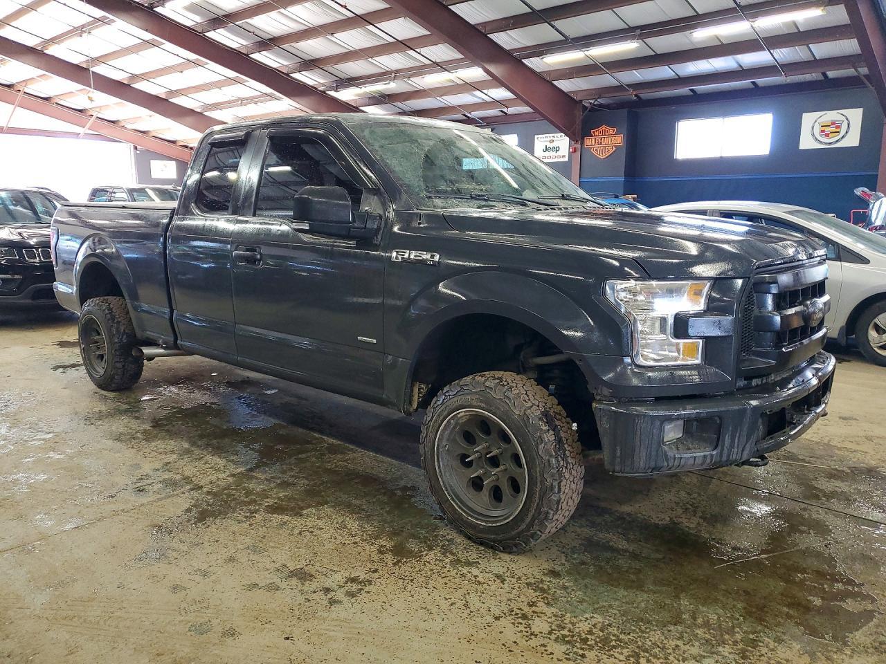 2016 Ford F150 Super Cab - Image 4