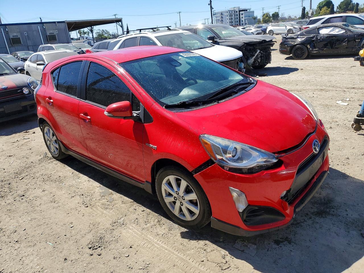 2017 Toyota Prius C Two - Фото 4