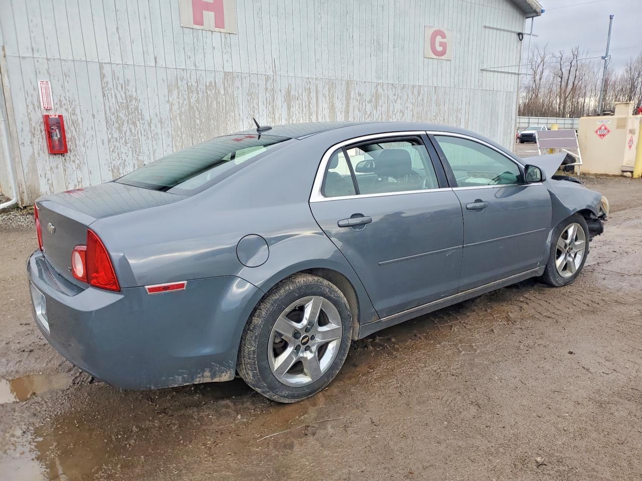 2009 Chevrolet Malibu 1Lt - Image 3