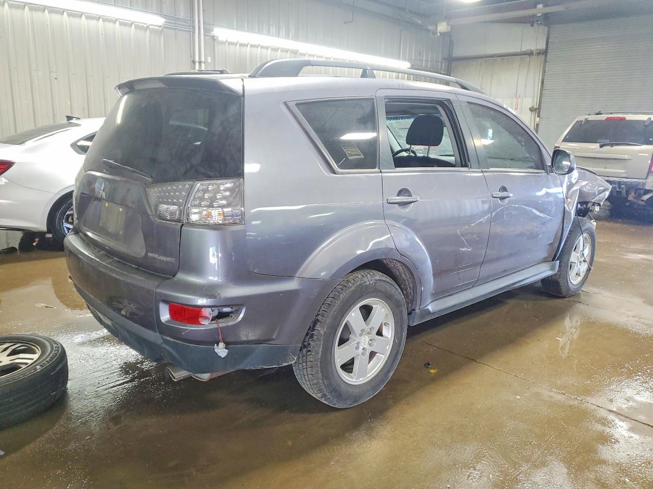 2010 Mitsubishi Outlander Es - Фото 3