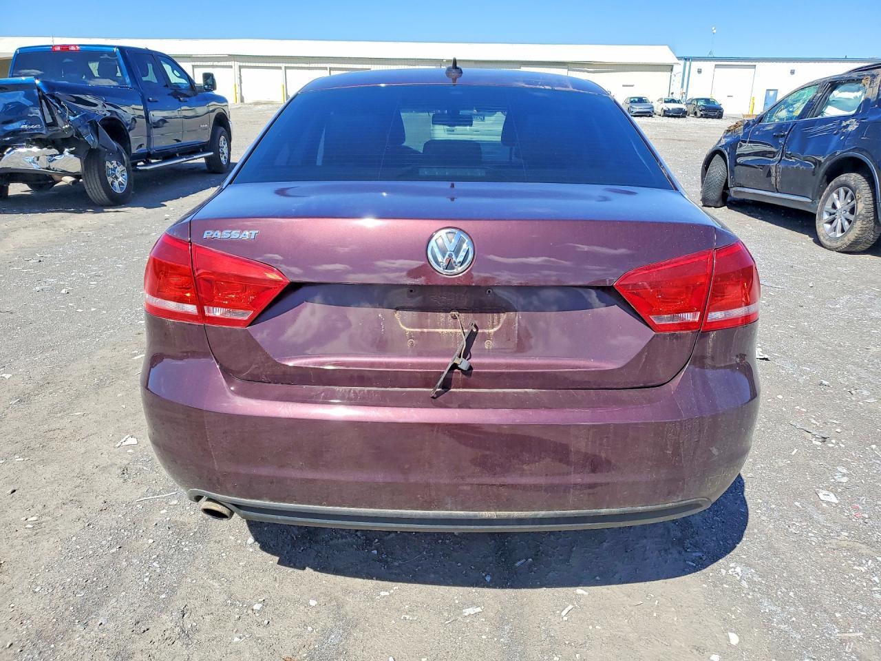 2013 Volkswagen Passat Se - Image 6