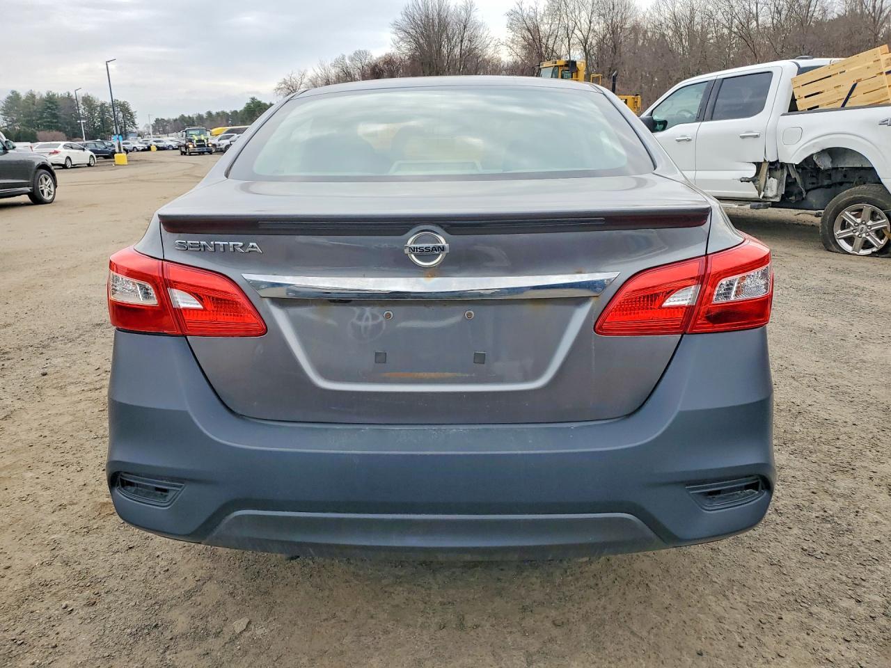 2018 Nissan Sentra S - Image 6