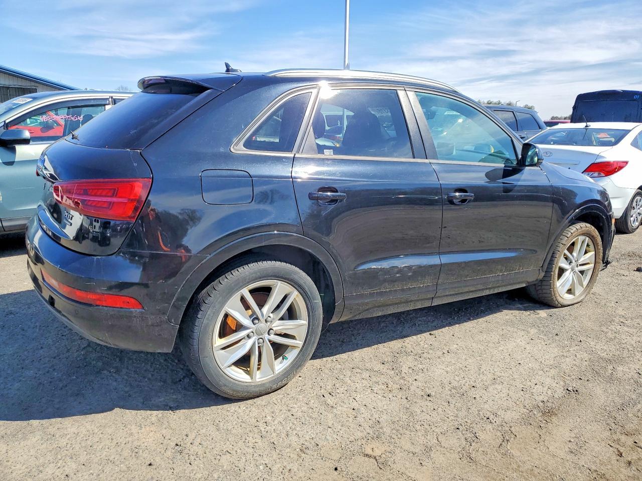 2017 Audi Q3 Premium - Image 3