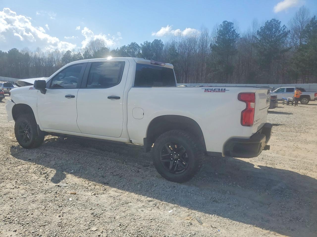 2023 Chevrolet Silverado K1500 Lt Trail Boss - Image 2