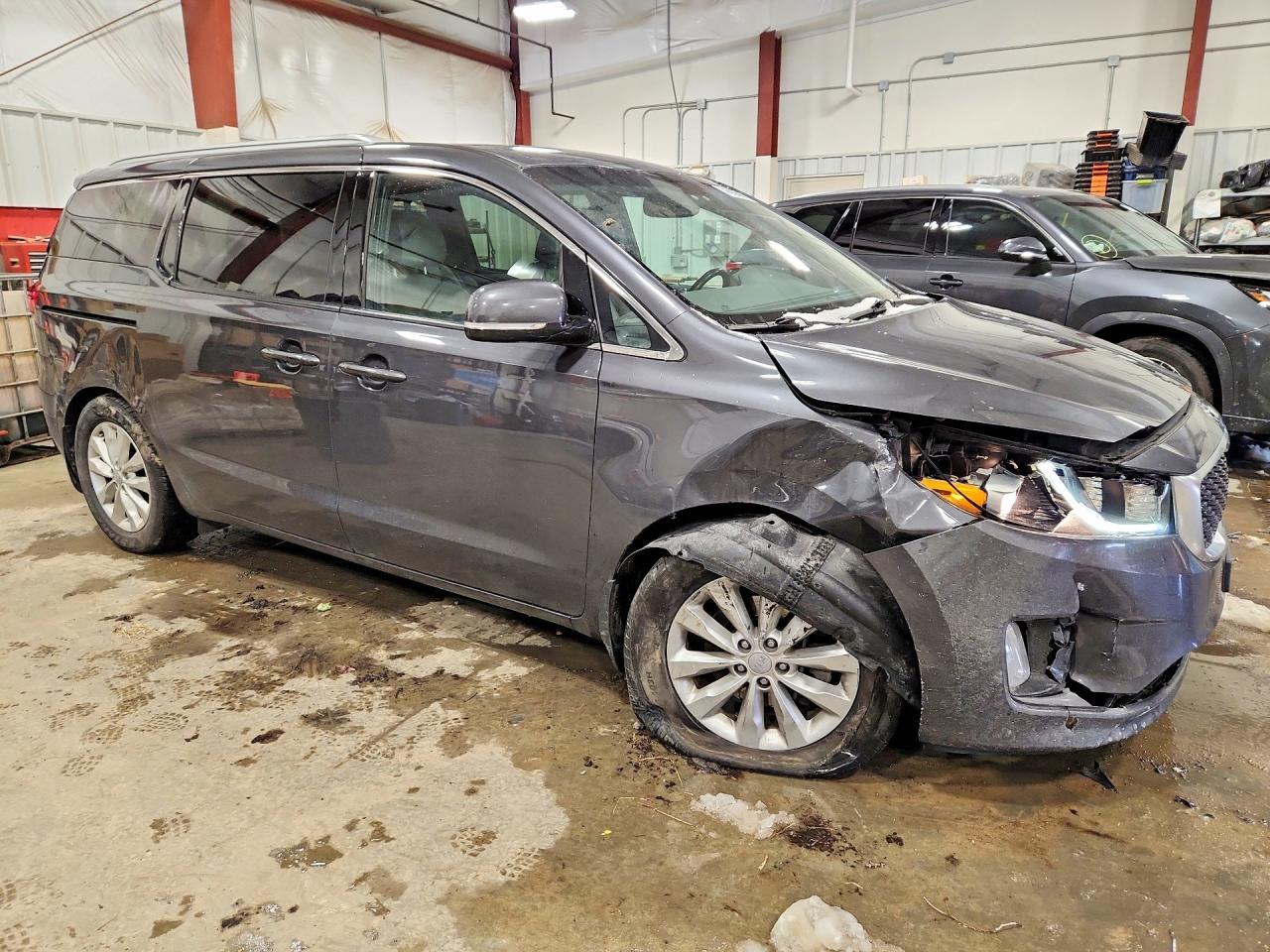 2016 Kia Sedona Ex - Image 4